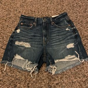 90s boyfriend shorts